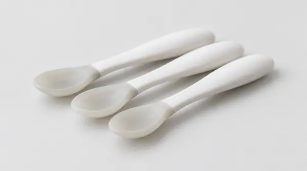 Soft-tip feeding spoons